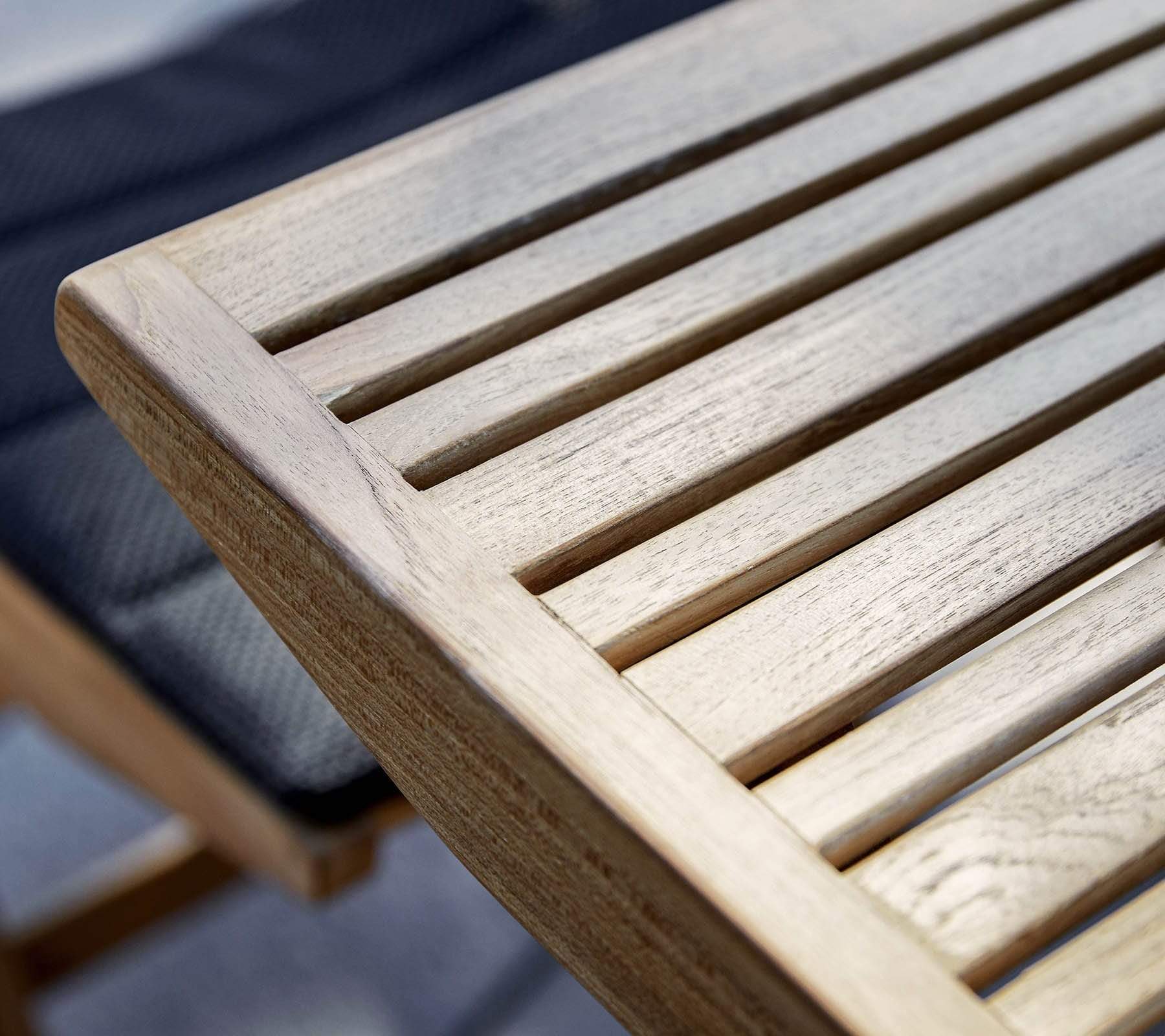 Boxhill's Flip Folding Outdoor Teak Dining Table close up view