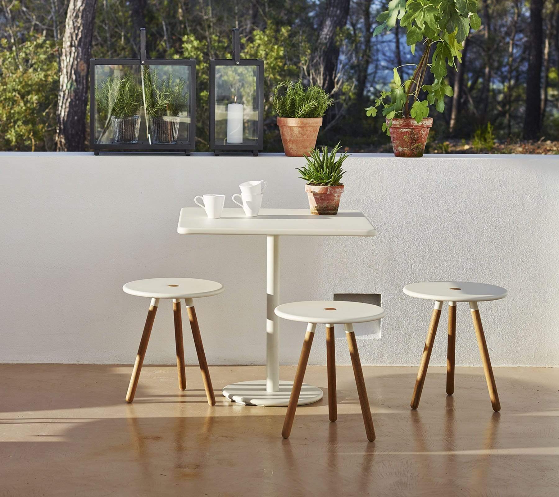 Boxhill's Area Coffee Table Chair White lifestyle image with Go Outdoor Square Aluminum Cafe Table White