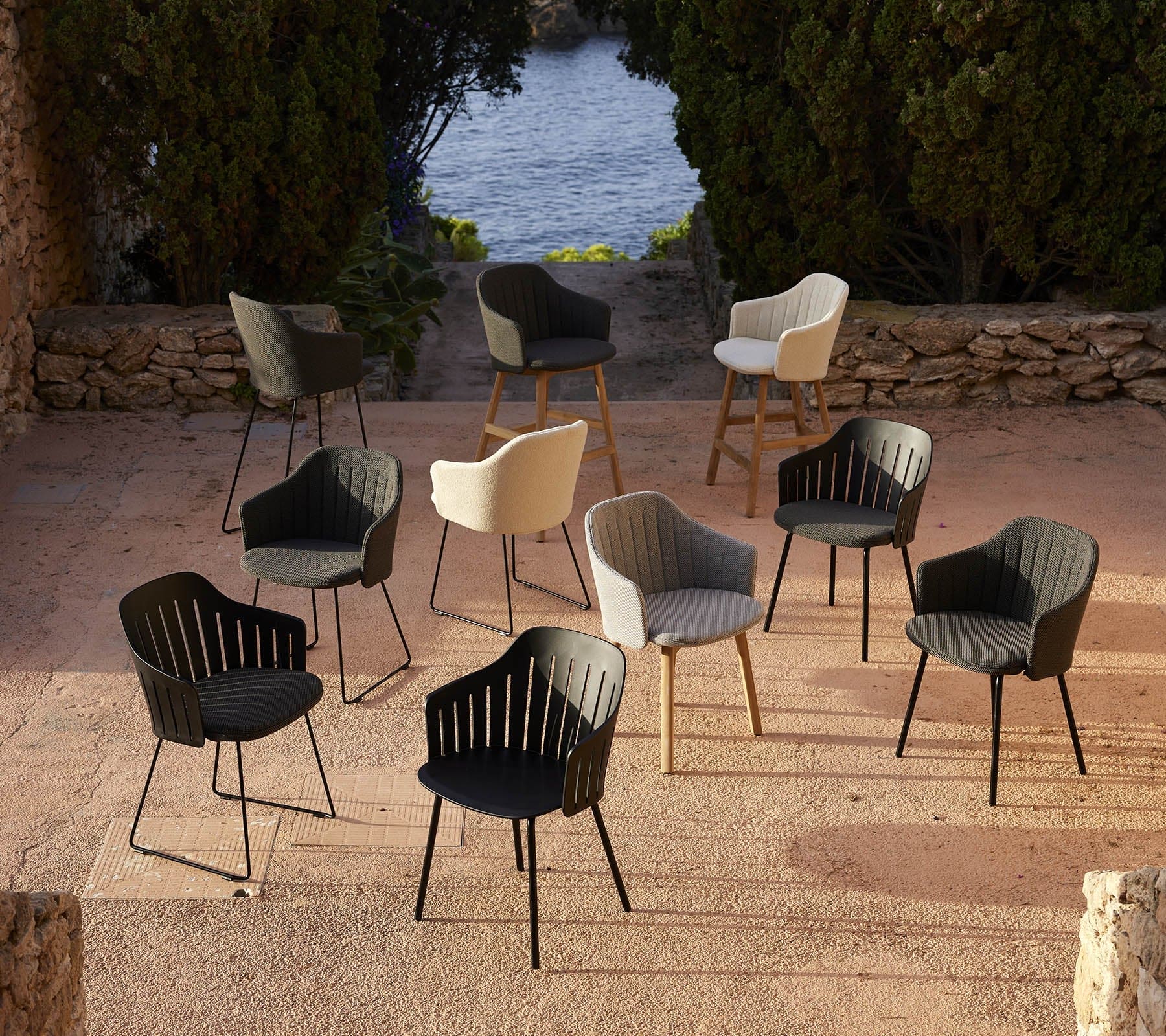 Boxhill's Choice Outdoor Dining Chair different version of legs and cushion