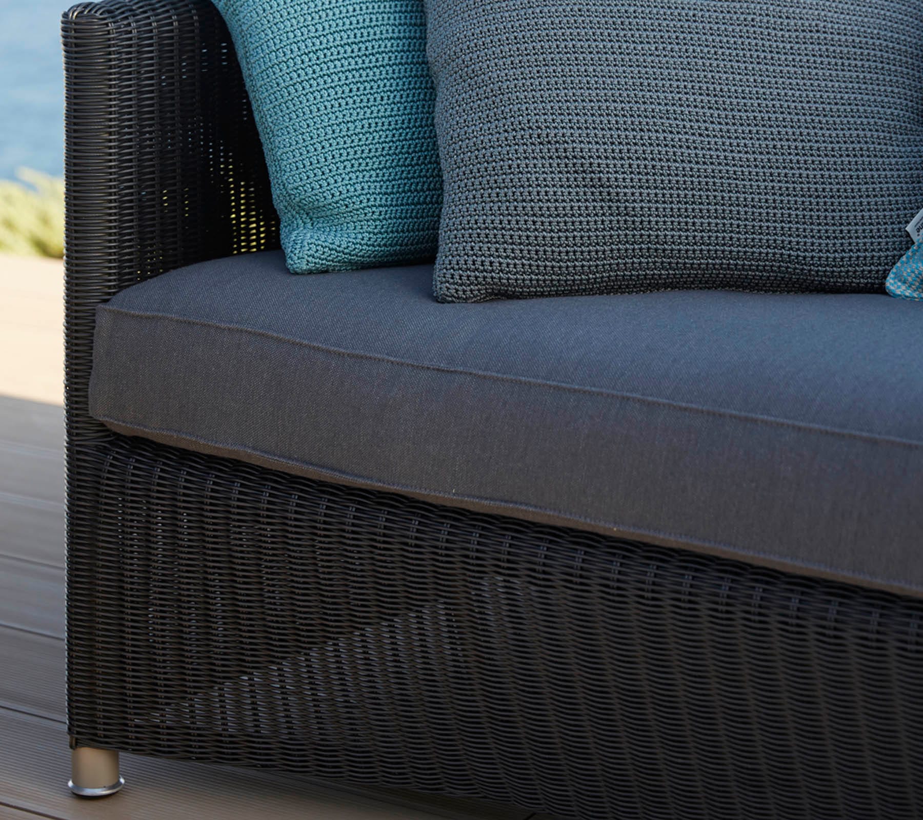 Boxhill's Diamond 3-Seater Weave Sofa close up view