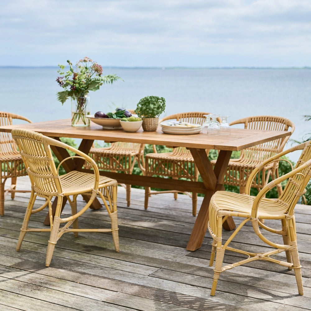 Colonial Teak Outdoor Dining Table | 63" & 79"