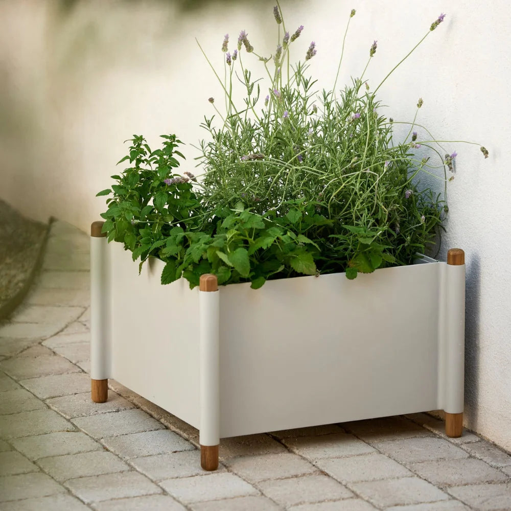 Sticks Outdoor Small Planter