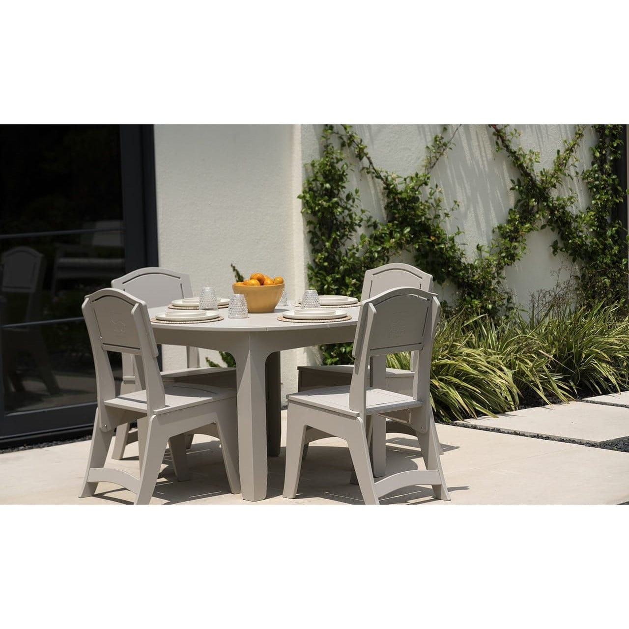 Ledge Lounger Mainstay Round Dining Table
