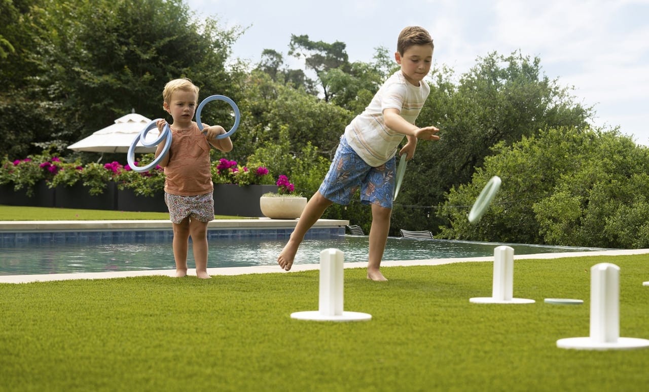 Ledge Lounger Ring Toss Outdoor Game