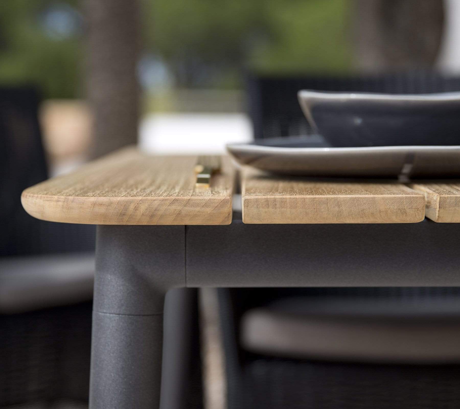 Boxhill's Core Garden Dining Table Taupe close up view